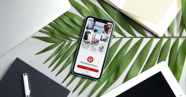 Pinterest Power Play: How to Tap into the 450 Million Prospects That Your Competition is Ignoring